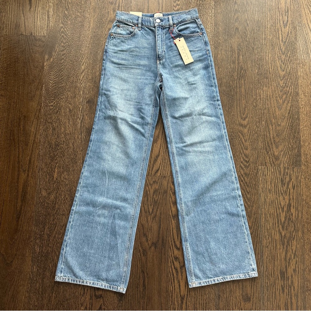 Alice + Olivia Weezy High Rise Wide Leg Jean - Avery Blue - Size 26